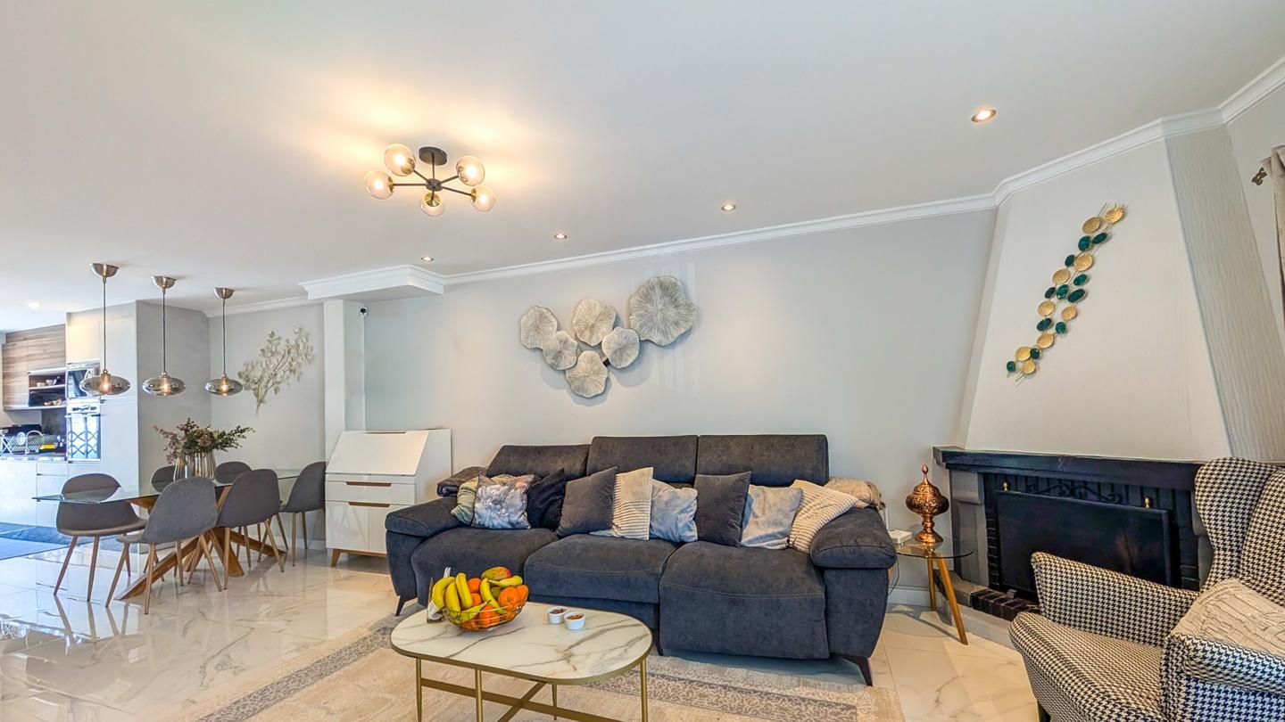 Sala d'estar de Casa o xalet en venda en Santa Pola amb Aire condicionat, Terrassa i Piscina
