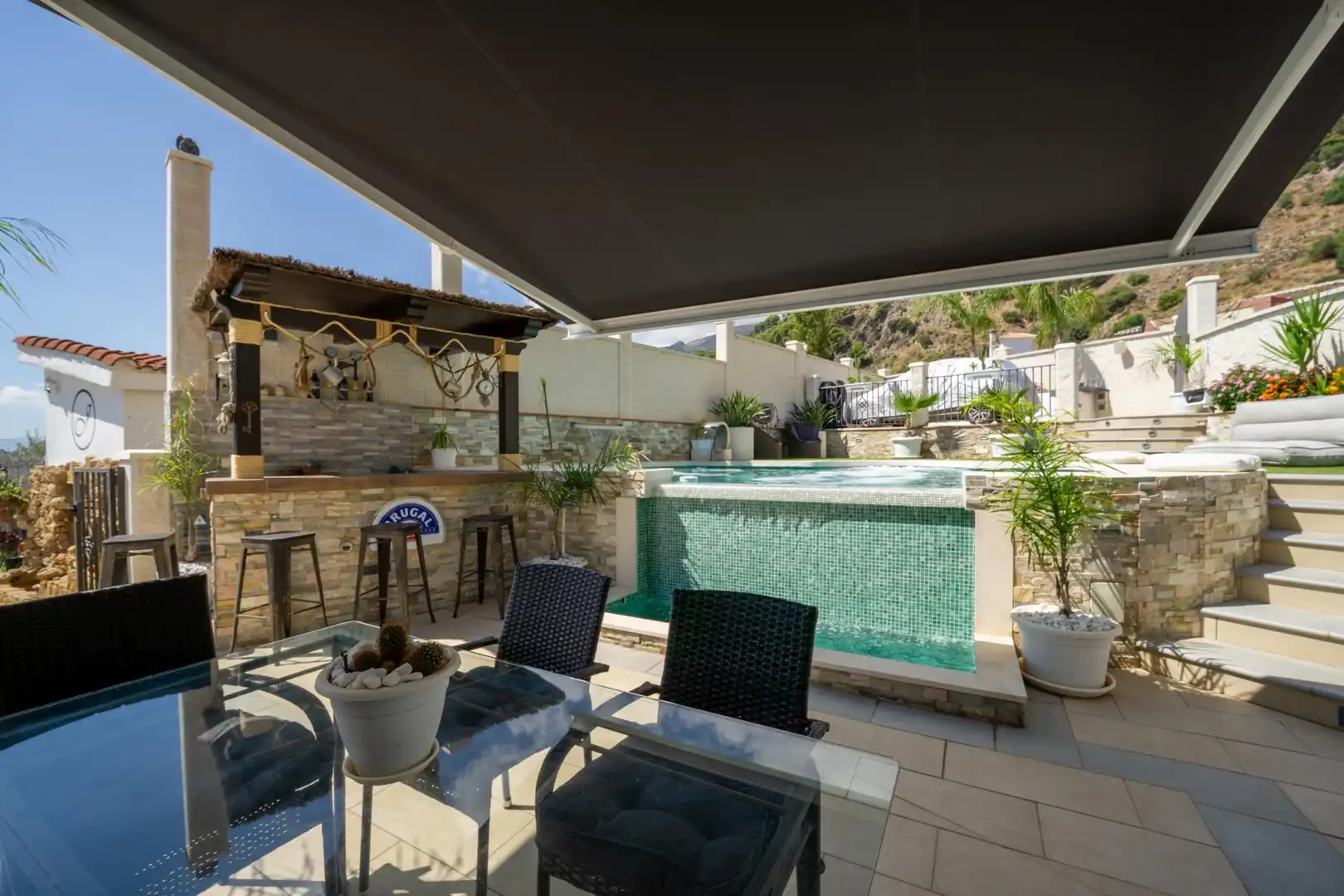Terrassa de Casa o xalet en venda en Casarabonela amb Calefacció, Jardí privat i Terrassa