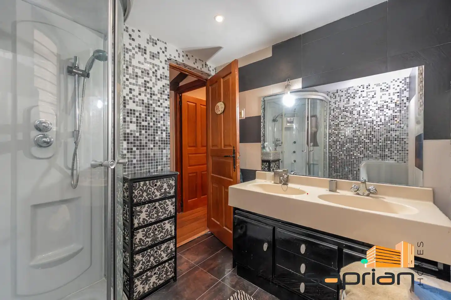 Bathroom of Houses for sale in Villalbilla  with Air Conditioner, Heating and Private garden