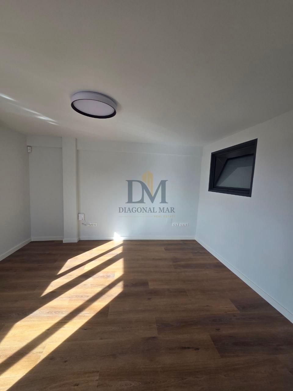 Dormitori de Àtic en venda en  Barcelona Capital amb Aire condicionat, Parquet i Balcó