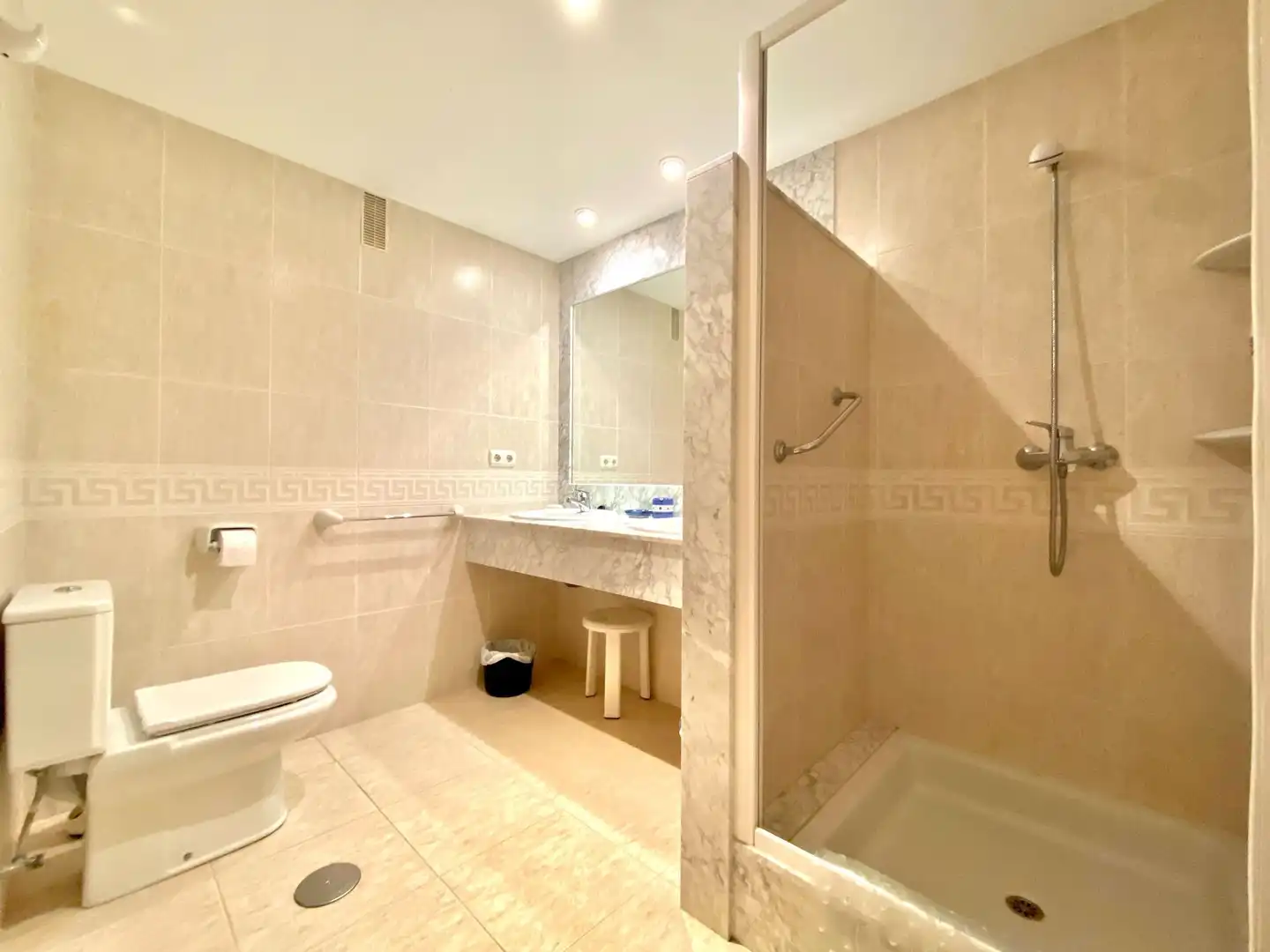 Baño de Apartamento de alquiler en Velilla - Velilla Taramay
