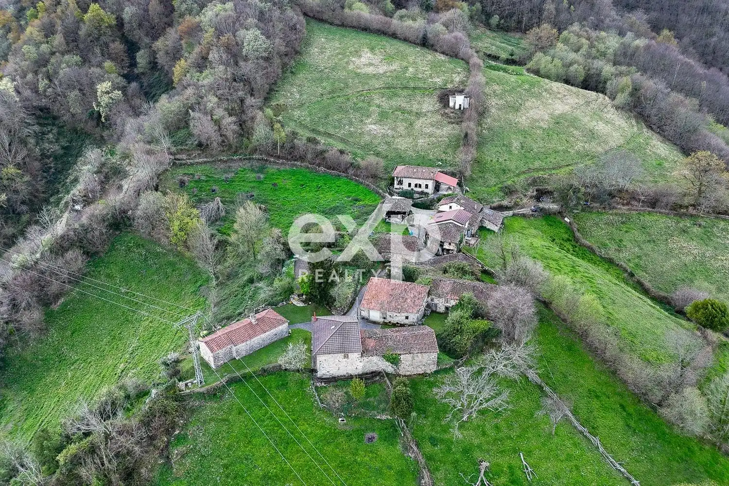 Finca rústica en venta en Riosa con Calefacción, Jardín privado y Parquet