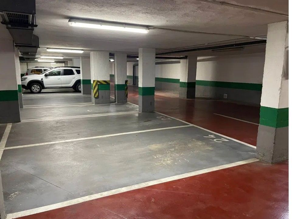 Parking of Garage for rent in  Madrid Capital