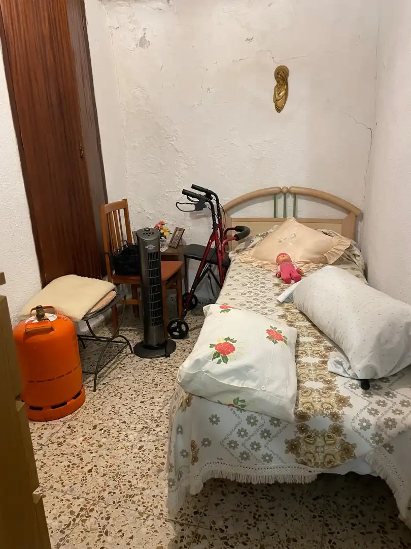 Habitación de Casa o chalet en venta en Calles con Amueblado