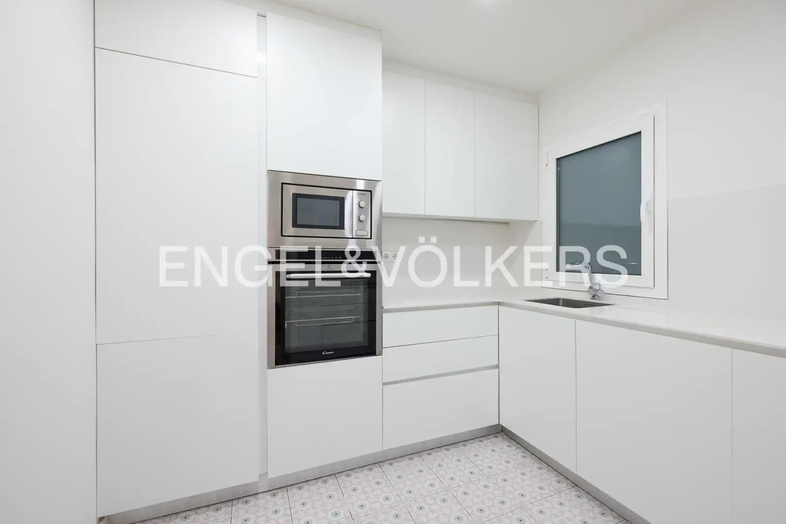 Kitchen of Flat for sale in Barcelona  with Air Conditioner, Heating and Private garden