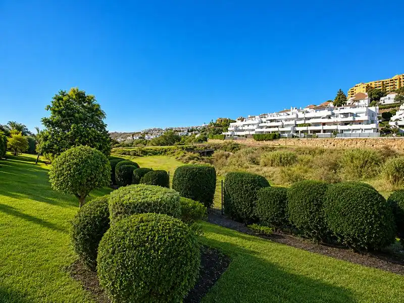 Exterior view of Flat for sale in Estepona  with Air Conditioner, Heating and Private garden