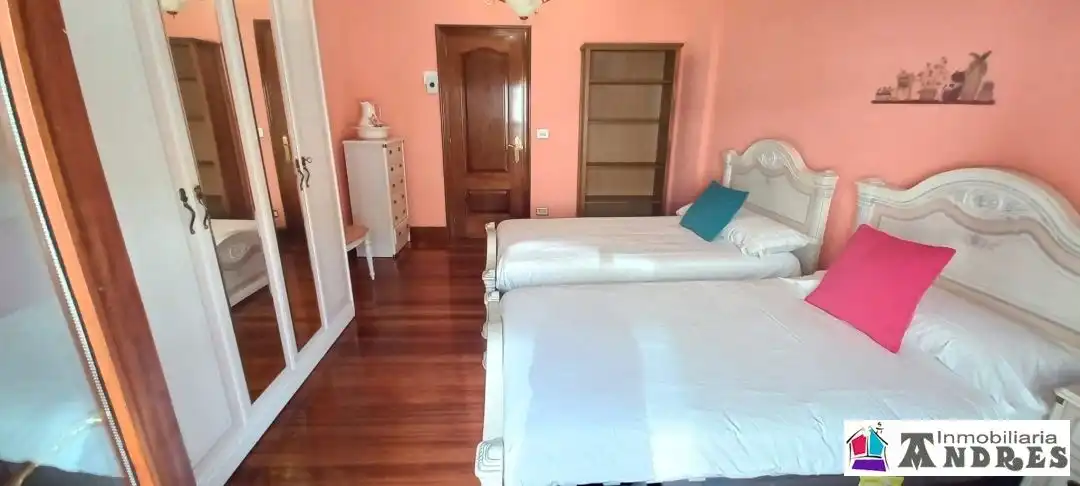 Habitación de Edificio en venta en Bermeo