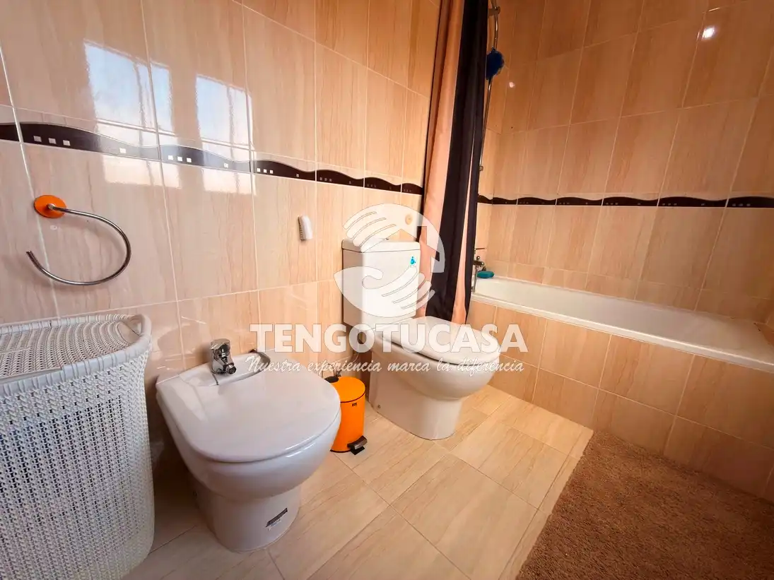 Baño de Casa o chalet en venta en Bargas con Aire acondicionado, Calefacción y Jardín privado