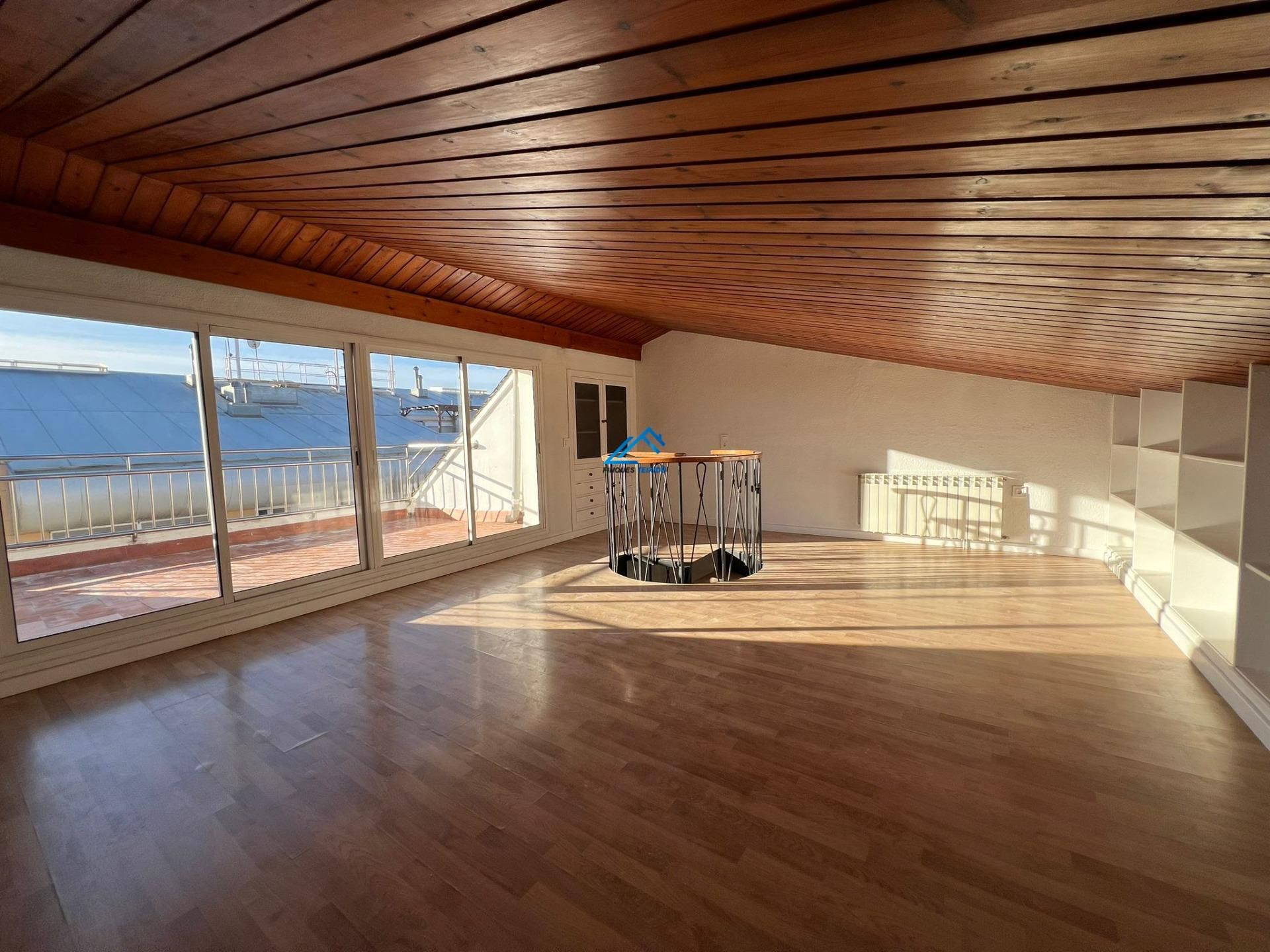Attic to rent in  INDUSTRIA, Piera