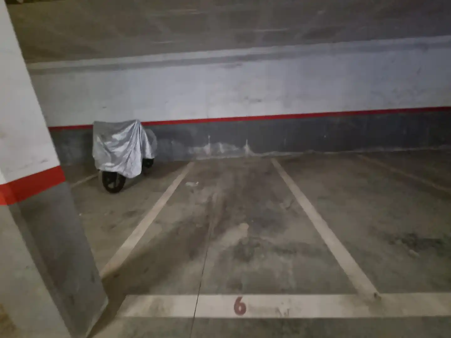 Parkplatz von Garage zum Verkauf in Figueres