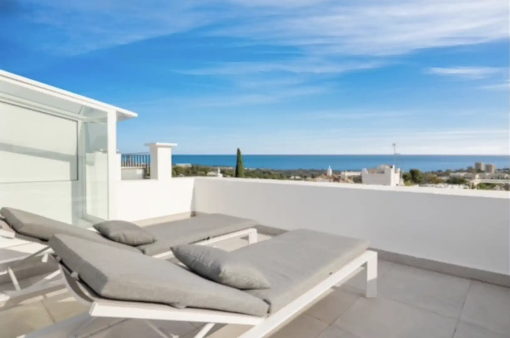 Apartament amb piscina en venda a Nueva Andalucía, imagen 2