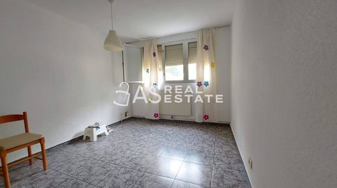 Foto 2 de Piso en venta en Avenida Avinguda de la Mediterrània, Badia del Vallès, Barcelona
