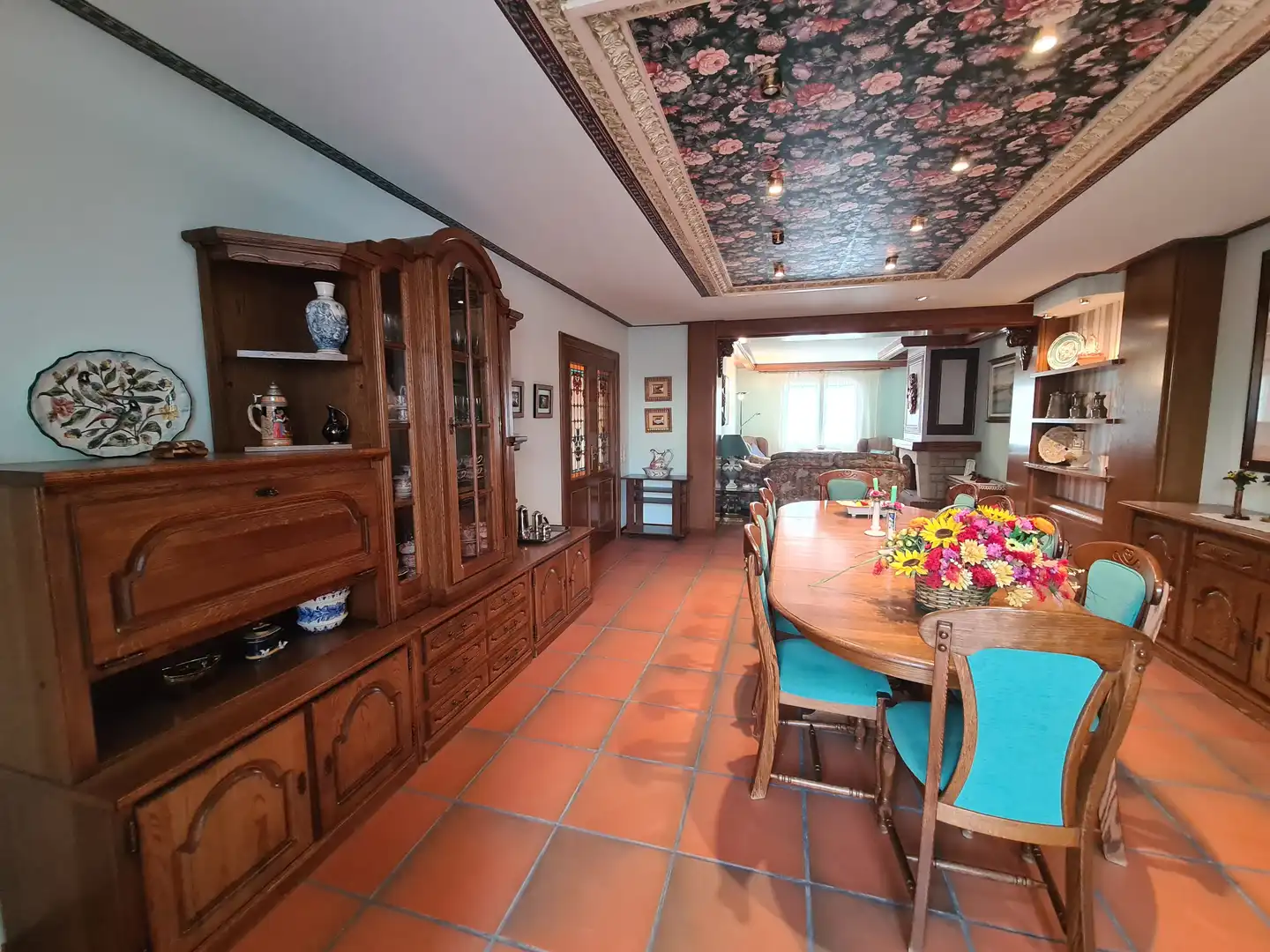 Menjador de Casa o xalet en venda en Rossell amb Calefacció, Jardí privat i Parquet