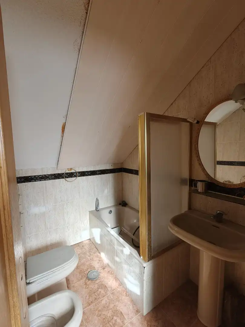 Bany de Casa o xalet en venda en Griñón amb Jardí privat i Piscina