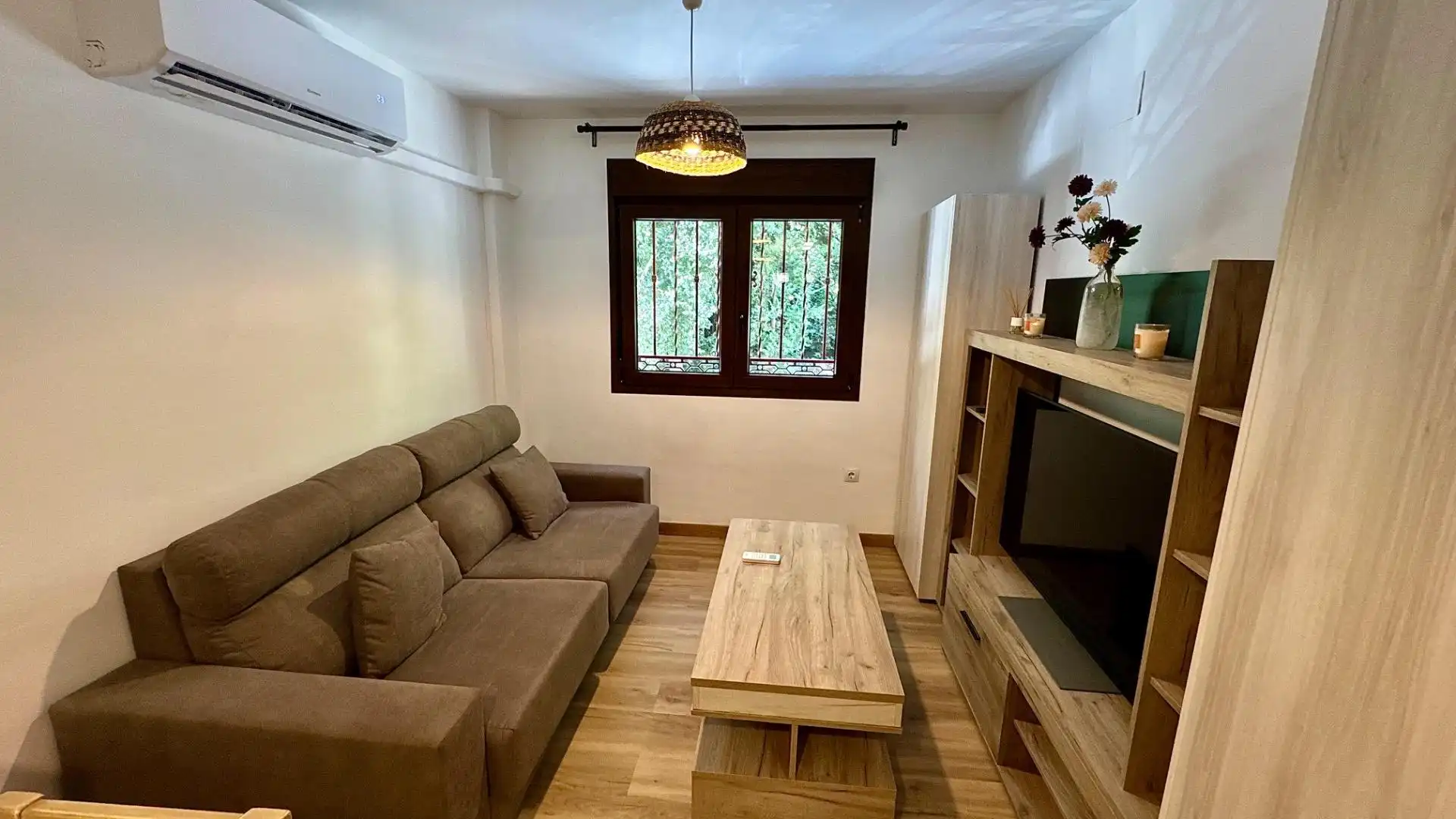 Living room of Flat for rent in Pinos Genil  with Air Conditioner, Heating and Furnished