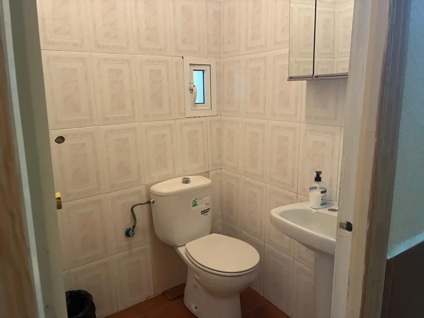 Bathroom of Houses for sale in Piornal  with Furnished