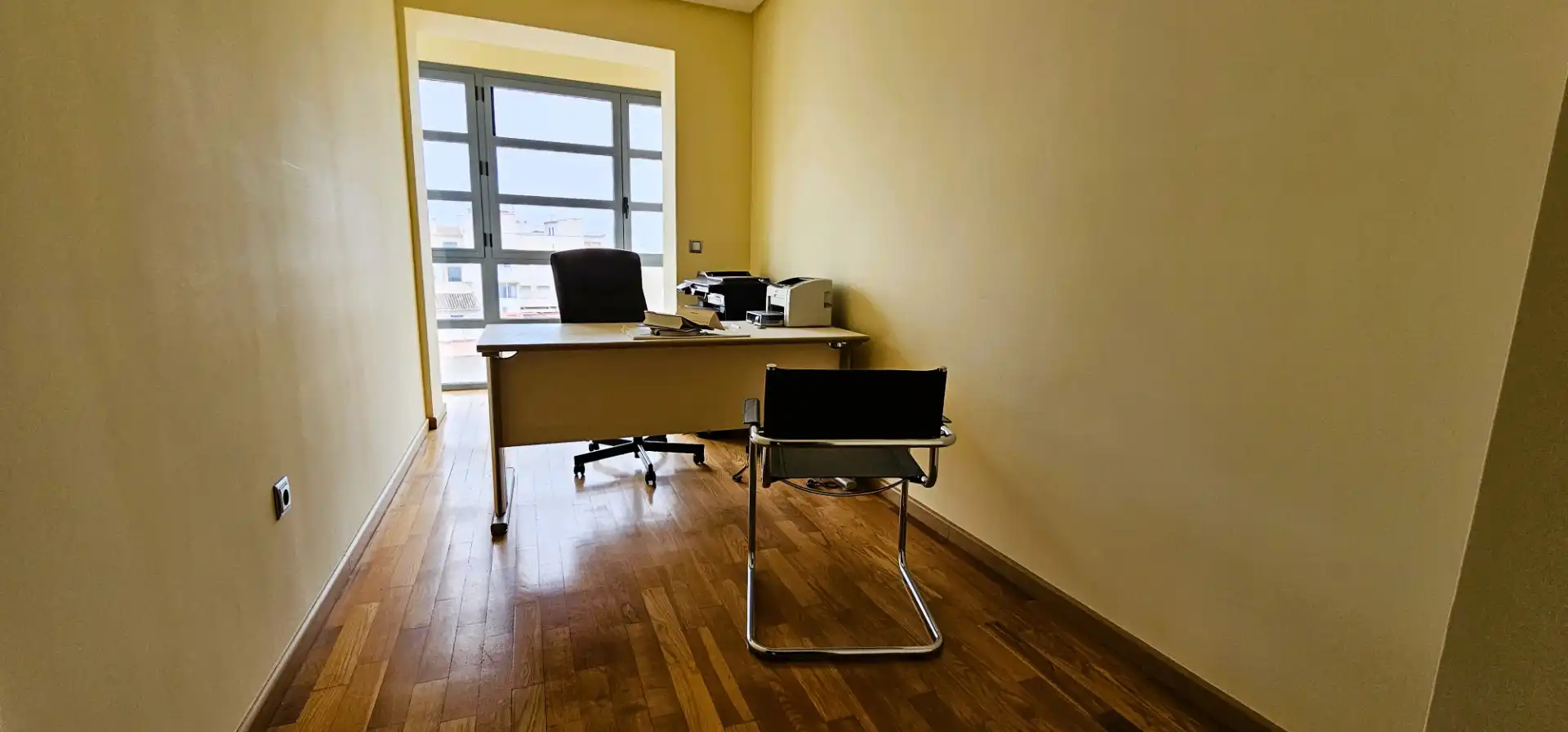 Inmuebles singulares con ascensor en venta en Avenida Santa Eulalia 64, imagen 34