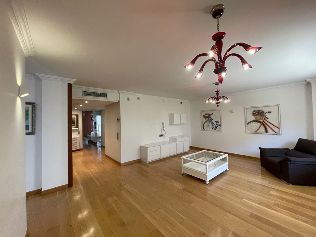Living room of House or chalet for sale in  Murcia Capital  with Air Conditioner, Heating and Parquet flooring