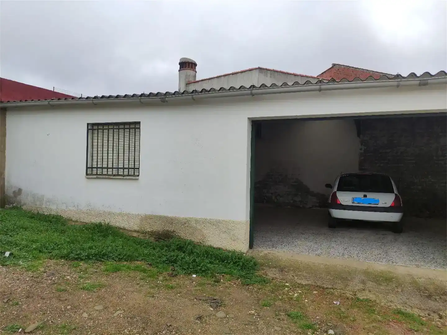 Vista exterior de Garatge en venda en Madroñera, Cáceres
