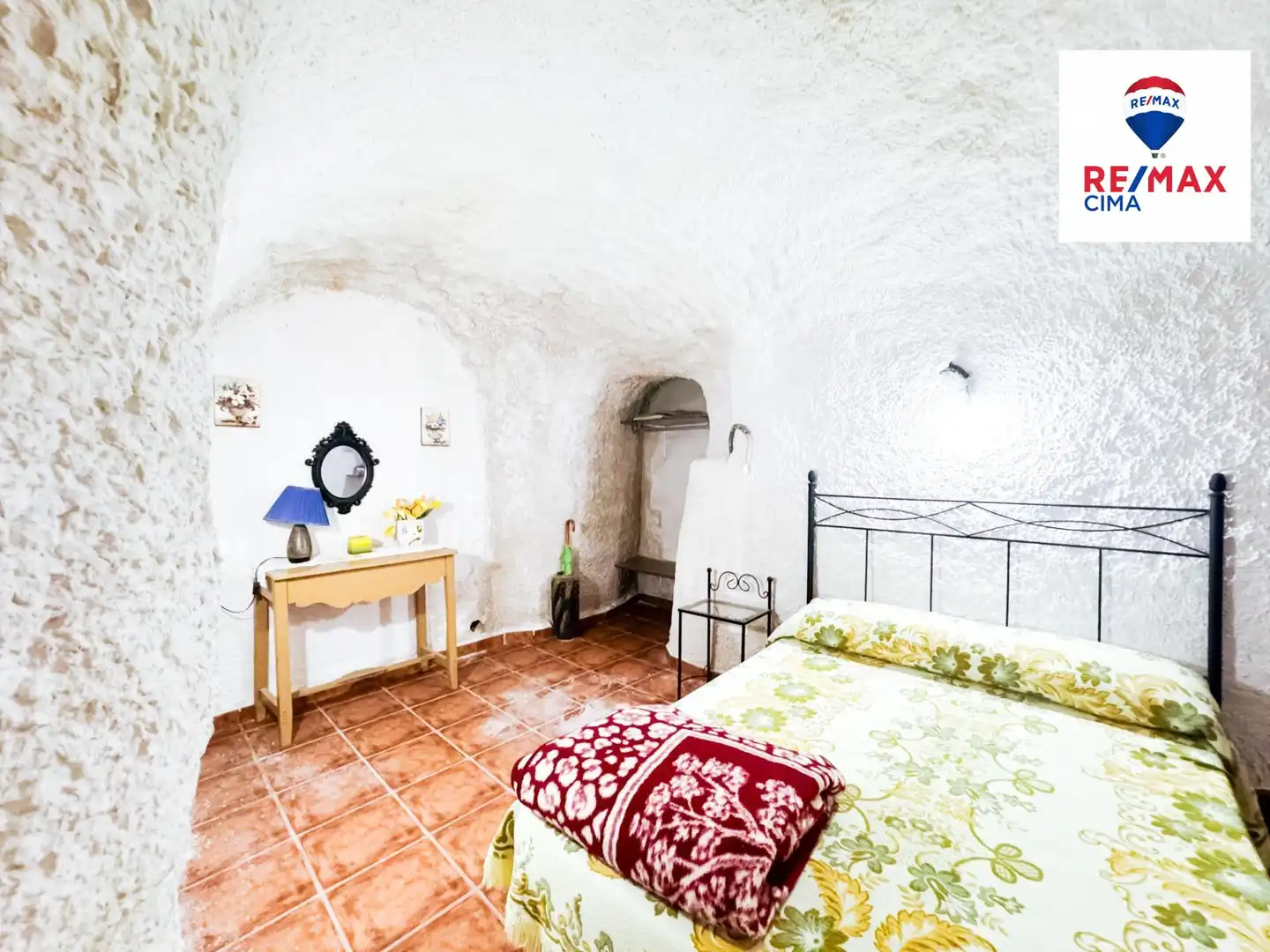 Habitación de Casa o chalet en venta en Cuevas del Campo con Terraza y Amueblado