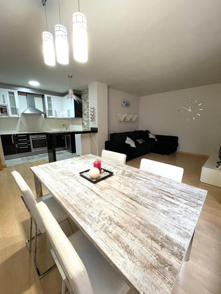 Vista exterior de Pis en venda en  Lleida Capital amb Terrassa i Moblat