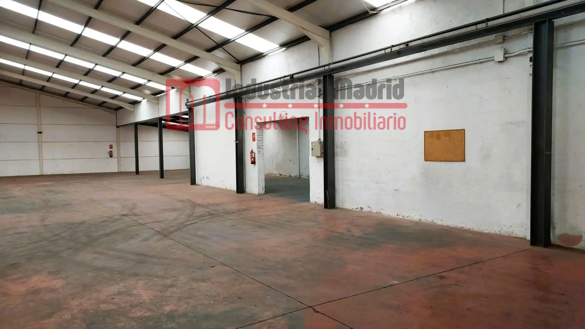 Nau industrial de lloguer a Zona Industrial