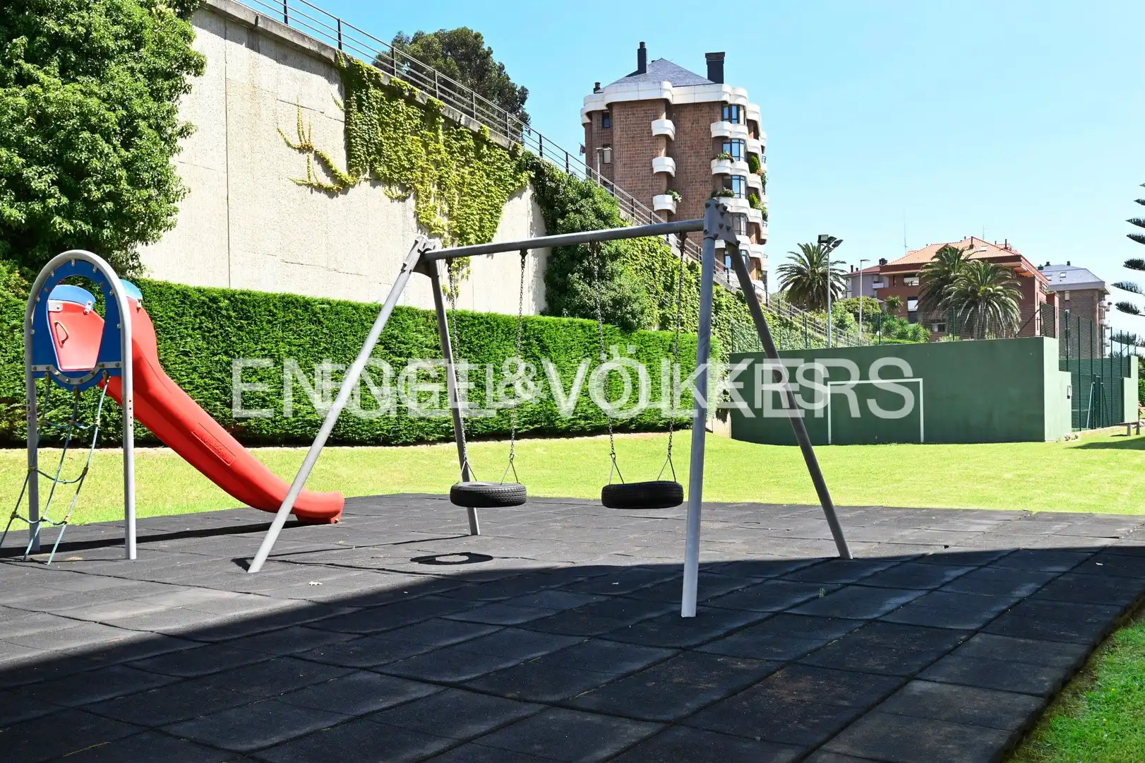 Terraza de Piso de alquiler en Santander con Calefacción, Trastero y Piscina