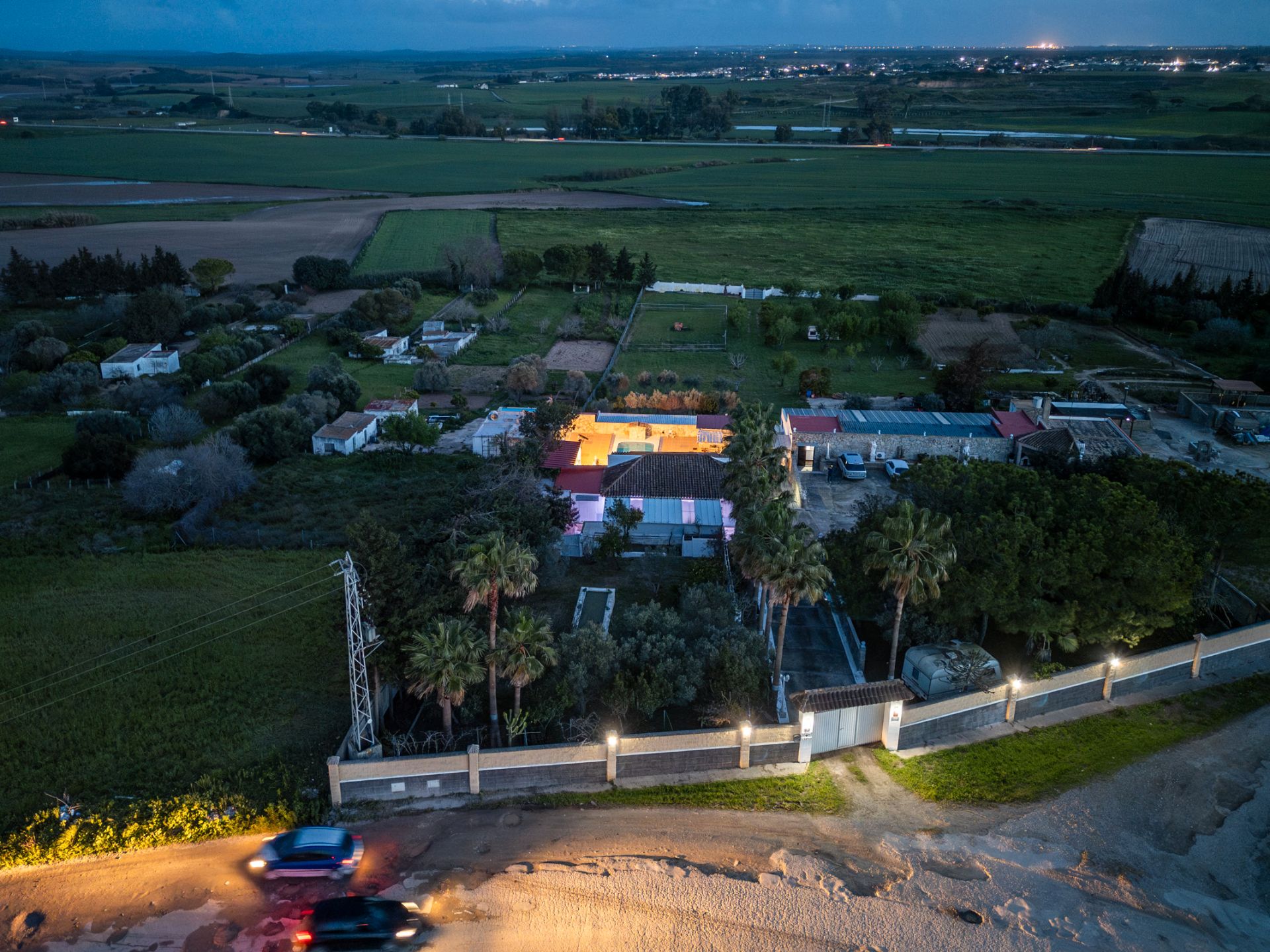Vista exterior de Casa o chalet en venta en Chiclana de la Frontera con Aire acondicionado, Calefacción y Jardín privado