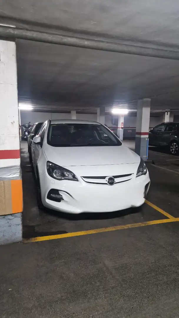 Aparcament de Garatge en venda en Sant Boi de Llobregat