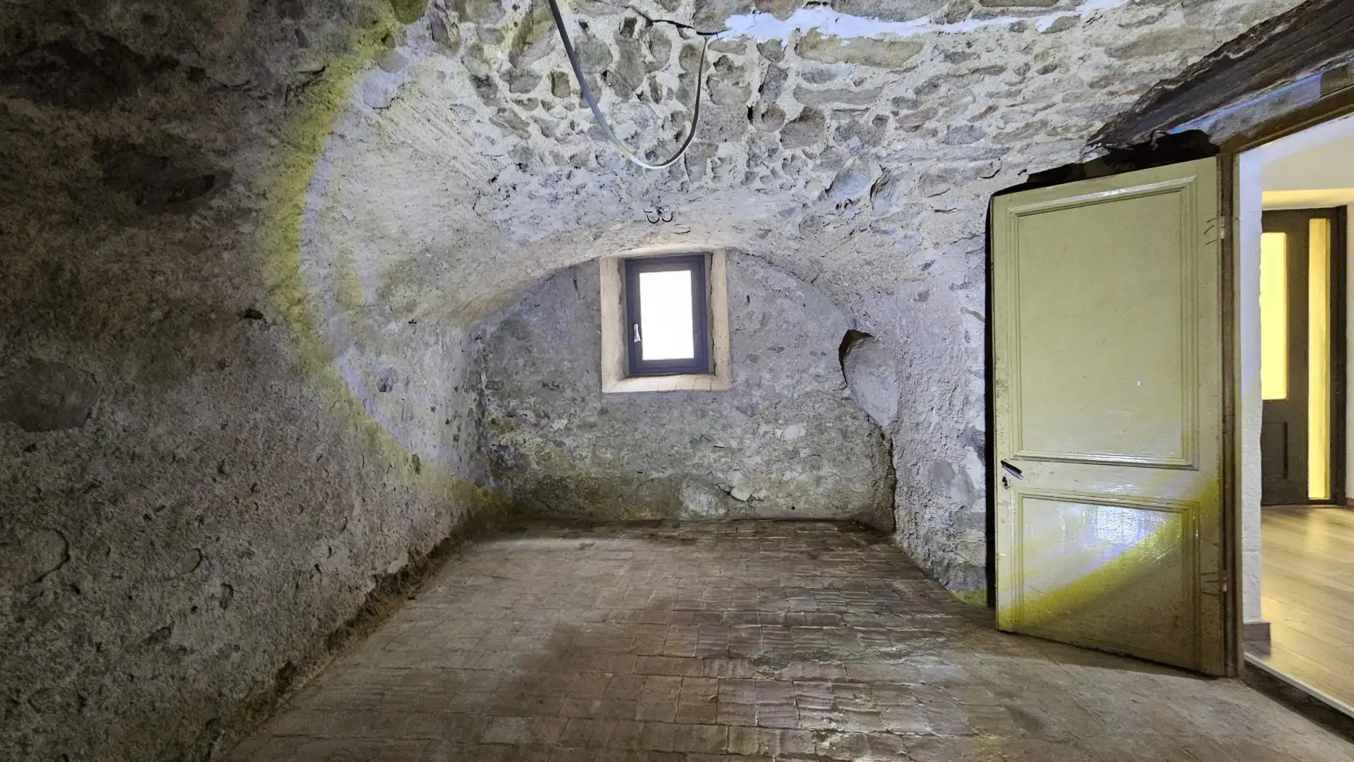 Einfamilien-Reihenhaus zum Verkauf in Agullana mit Heizung und Terrasse