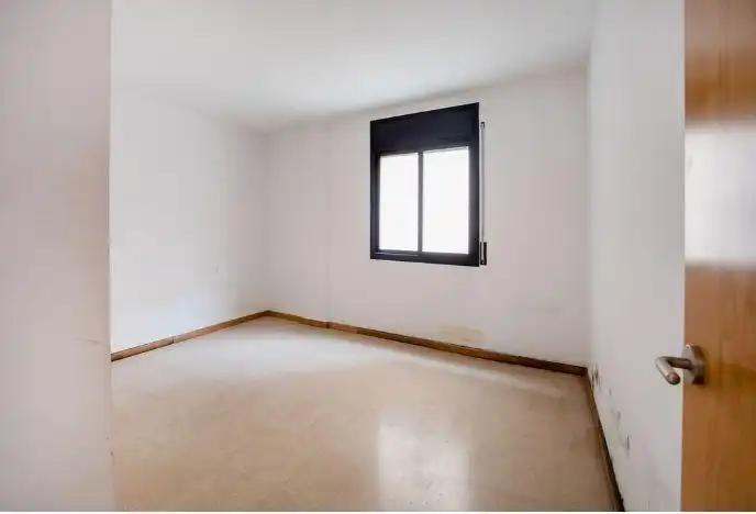 Schlafzimmer von Geschaftsraum zum Verkauf in Valls