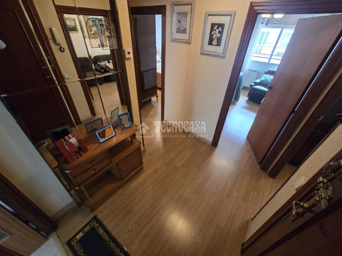 Flat for sale in  Madrid Capital  with Air Conditioner, Heating and Terrace