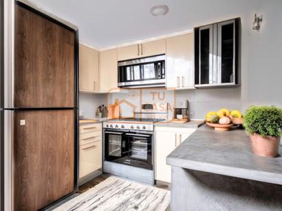 Kitchen of Single-family semi-detached for sale in Cáceres Capital  with Air Conditioner, Heating and Private garden