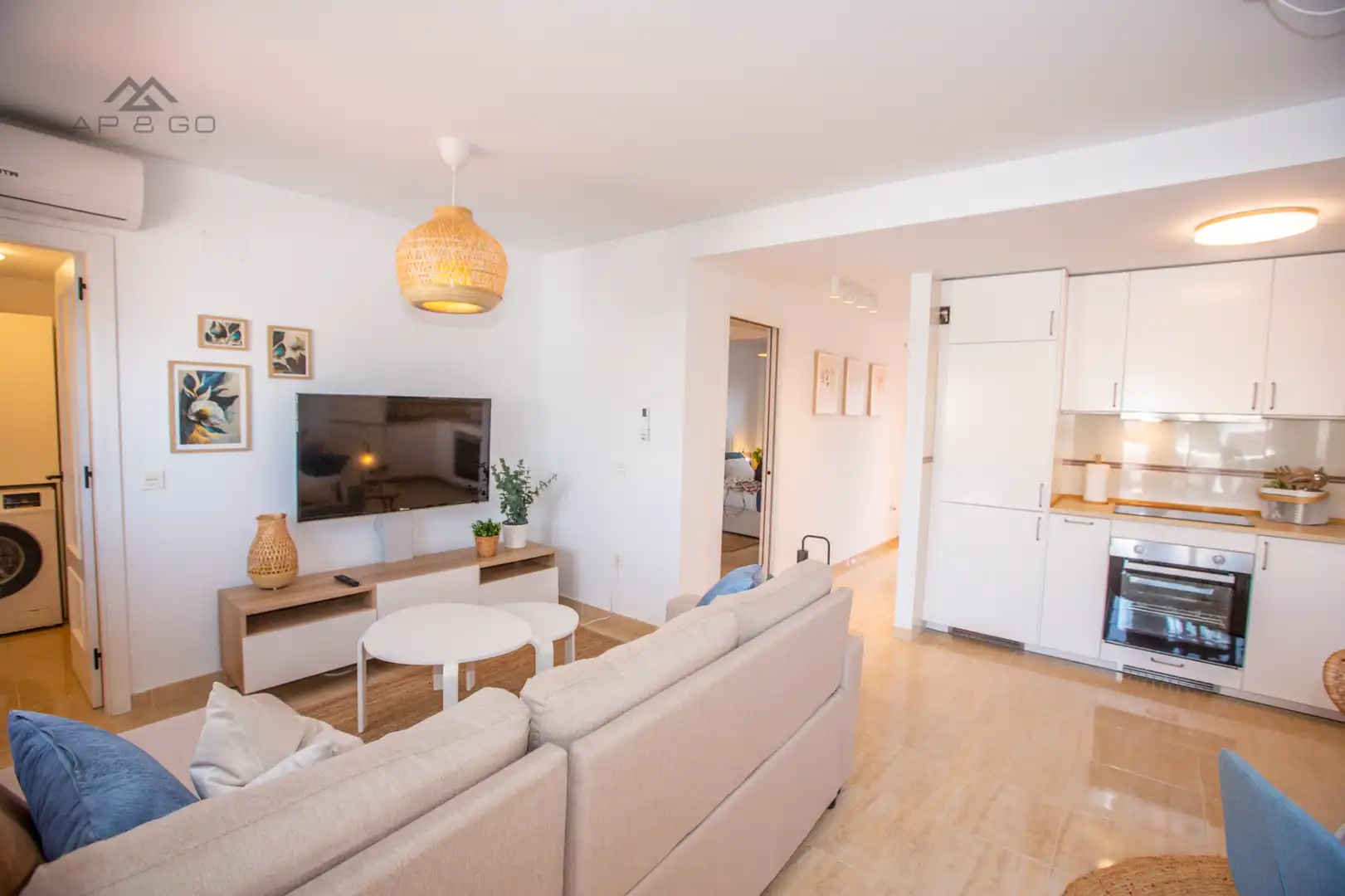 Wohnzimmer von Dachboden zur Miete in Almuñécar mit Klimaanlage, Terrasse und Möbliert