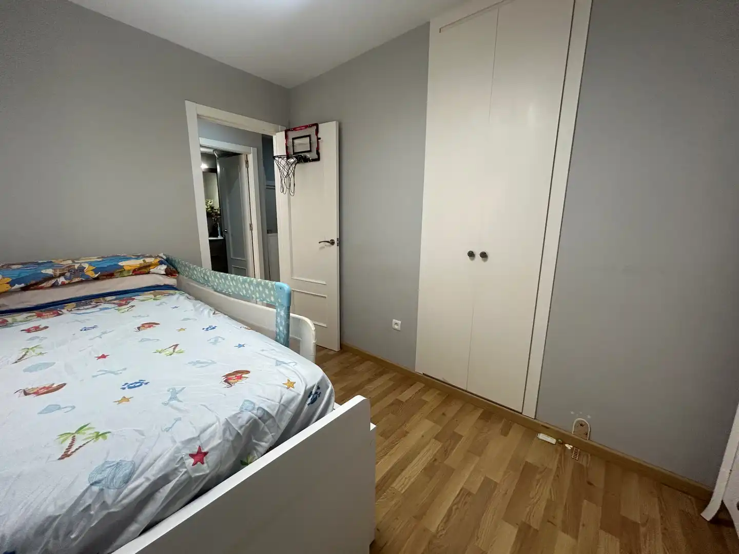 Habitación de Dúplex en venta en Almería con Aire acondicionado, Terraza y Piscina comunitaria
