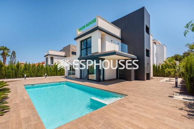 Casa-chalet en Venta en Playa Honda - Playa Paraíso