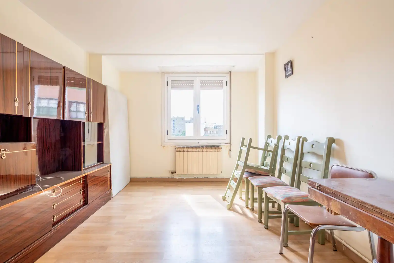 Wohnzimmer von Wohnung zum Verkauf in Zaragoza mit Heizung und Parkett