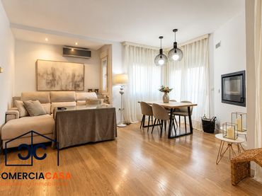 Maison jumelée avec balcon à vendre à Poniente