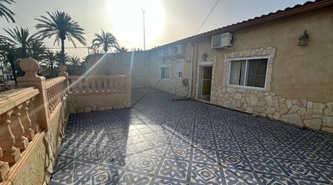 Foto 2 de Casa adosada en venda a San Isidro, Alicante