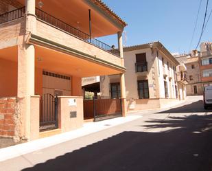 Vista exterior de Casa o xalet en venda en Chóvar amb Terrassa i Balcó