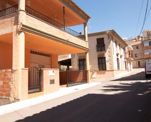 Vista exterior de Casa o xalet en venda en Chóvar amb Terrassa, Traster i Balcó