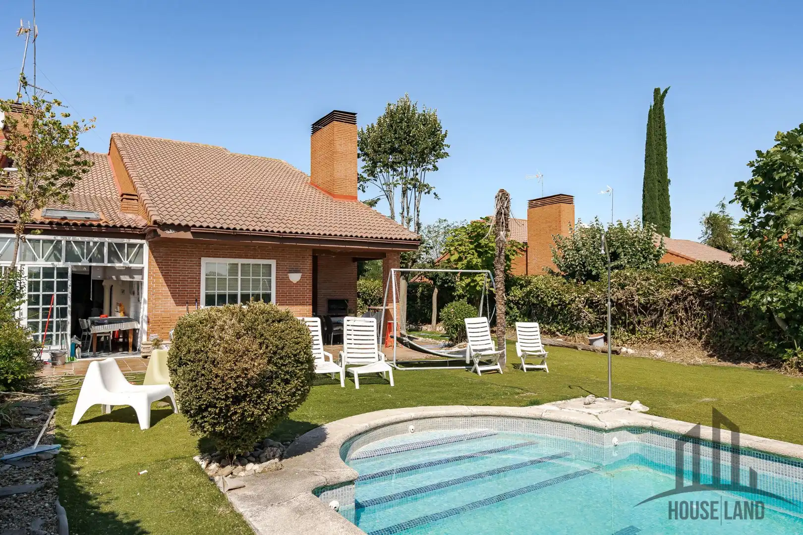 Jardí de Casa o xalet en venda en Valdeolmos-Alalpardo amb Calefacció, Jardí privat i Piscina