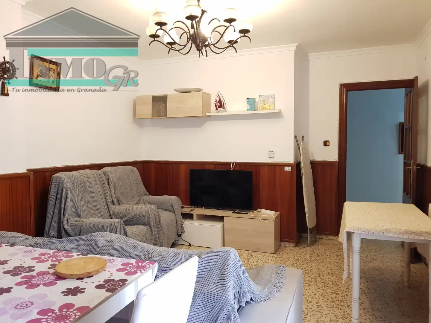 Living room of Flat for share in Granada  with Heating, Furnished and Balcony