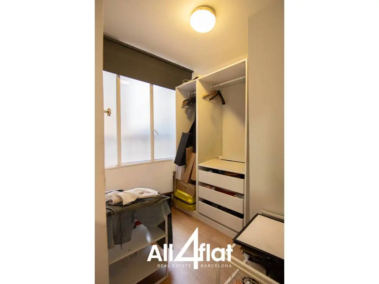 Bedroom of Apartments for sale in Barcelona  with Heating, Furnished and Balcony