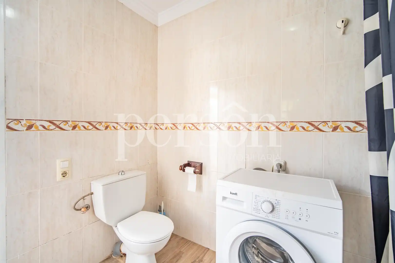 Bathroom of Houses for rent in Urbanizaciones  