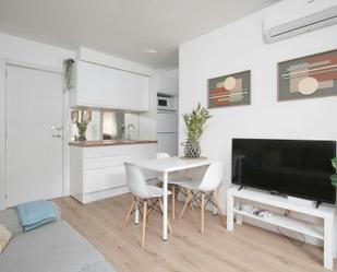 Kitchen of Flat to rent in  Madrid Capital  with Air Conditioner, Heating and Furnished