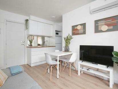 Kitchen of Flat to rent in  Madrid Capital  with Air Conditioner, Heating and Furnished