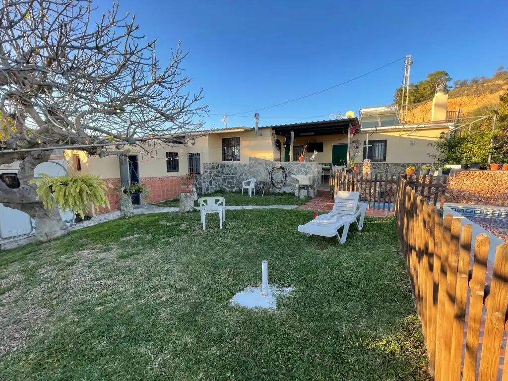 Finca rústica en venta en N/A, Avda Pescia - Ctra de Frigiliana