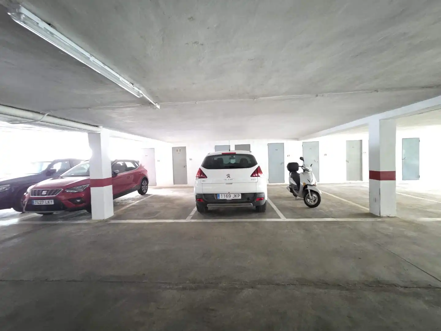 Aparcament de Àtic en venda en Gandia amb Calefacció, Jardí privat i Terrassa