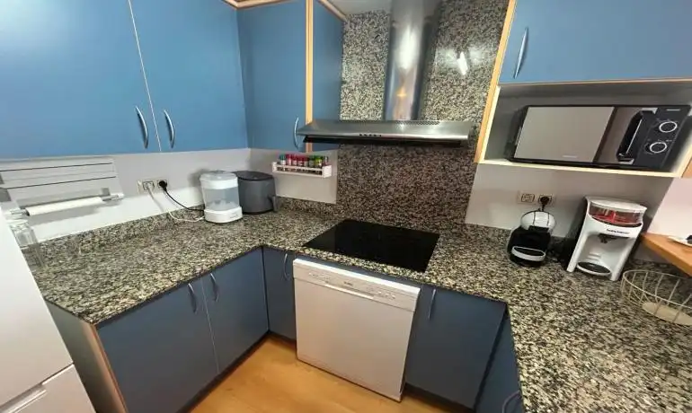Appartement compact avec piscine à vendre à Calle Puerto Marina 2 3 14 2, imagen 9